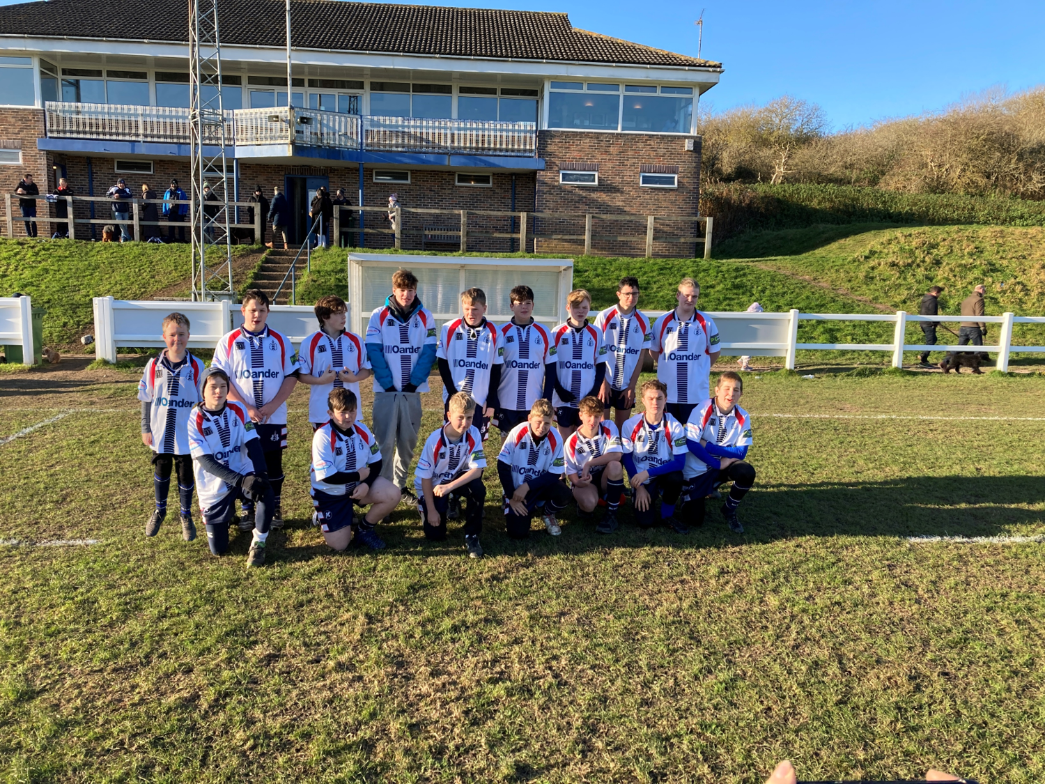 bognor regis rfc in their home kits donated by oander charitable foundation